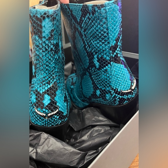 NIB Zadig & Voltaire Preiser Leather Ankle Boots in Fresh Blue - Size EU 37 - Picture 5 of 9